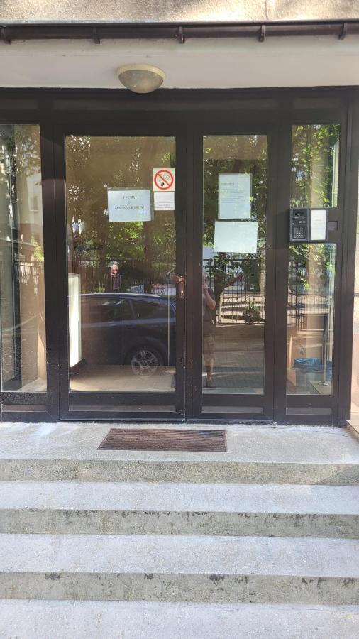 Art Dreams Apartament Chmielna 14 Varşovia Exterior foto